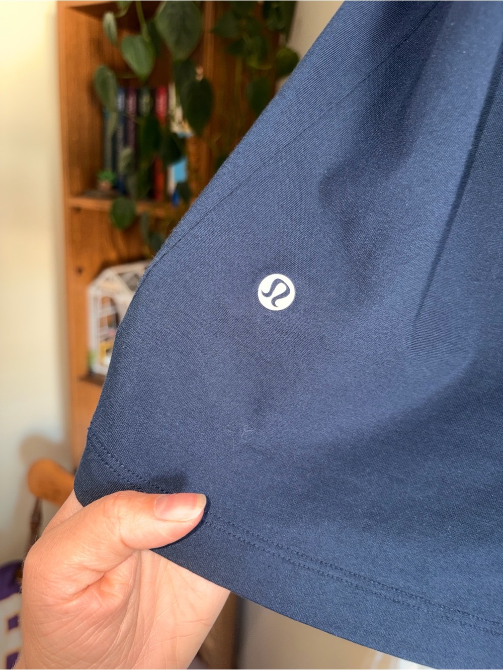Lululemon Men's Navy Long-Sleeve Tee Size L - Picture 3 of 3